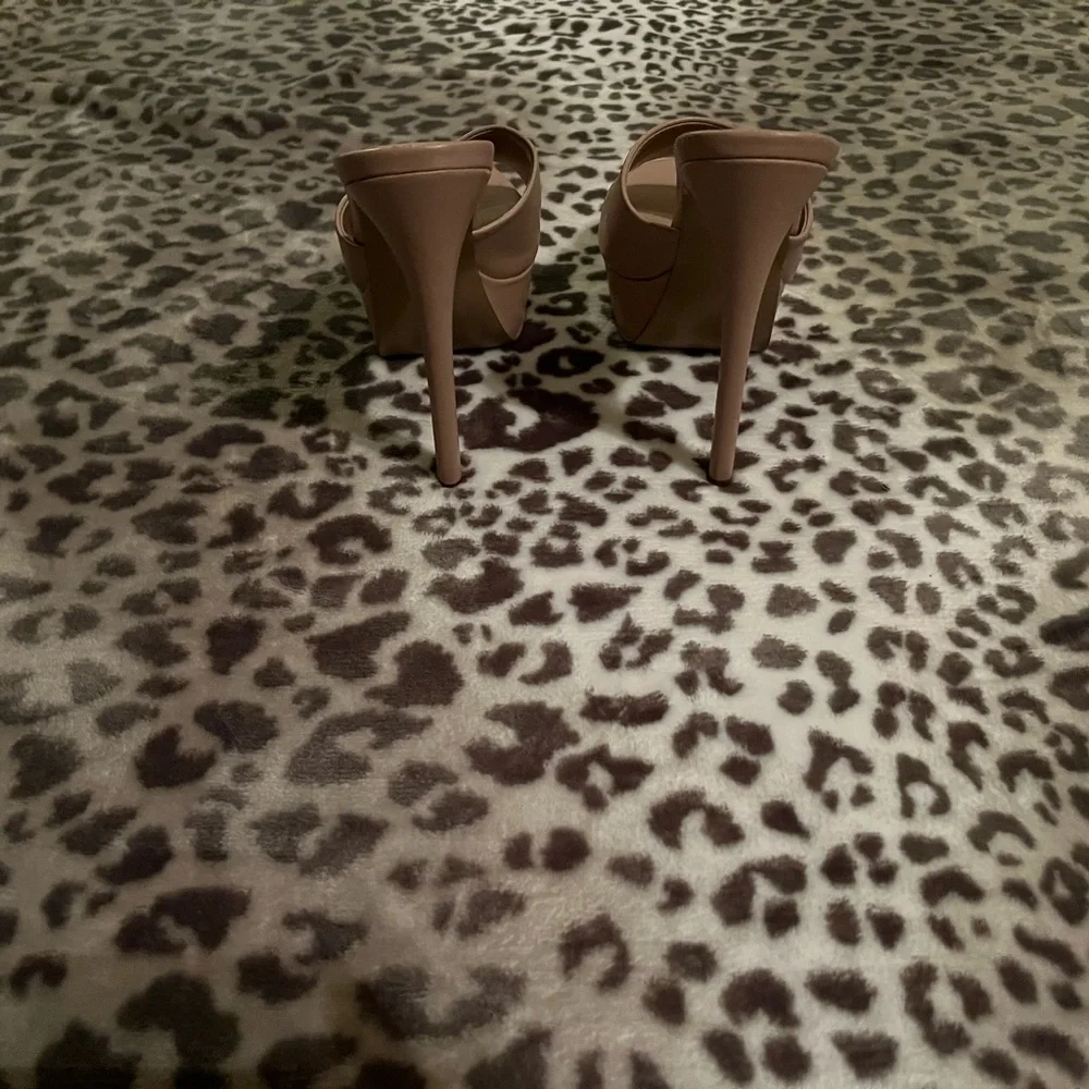 Steve Madden nude high heels - Picture 4 of 6